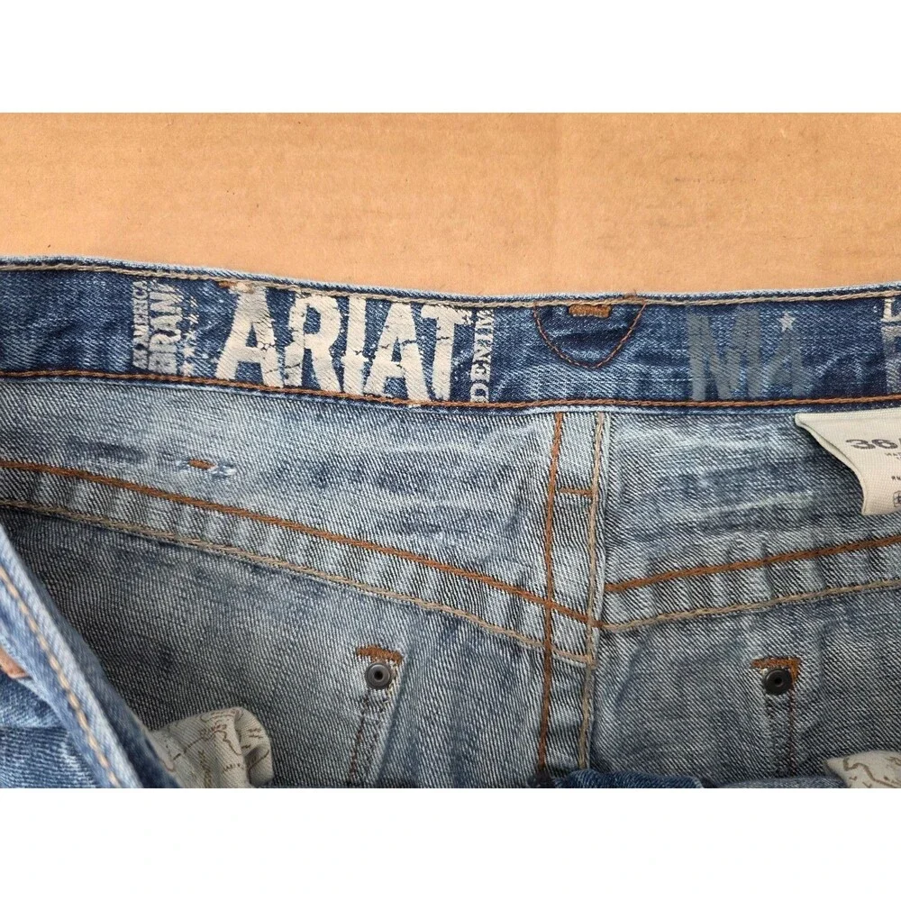 Ariat M4 Low Rise Bootcut Jeans Mens 36x 34 Medium Wash Distressed Cotton Denim